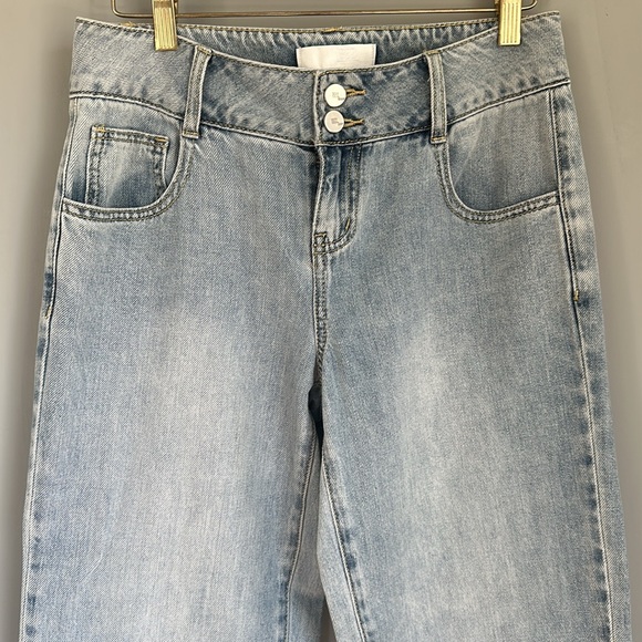 1822 Slim Wide Leg Denim Jeans - Picture 3 of 3